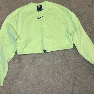 Nike Crop Sweatshirt